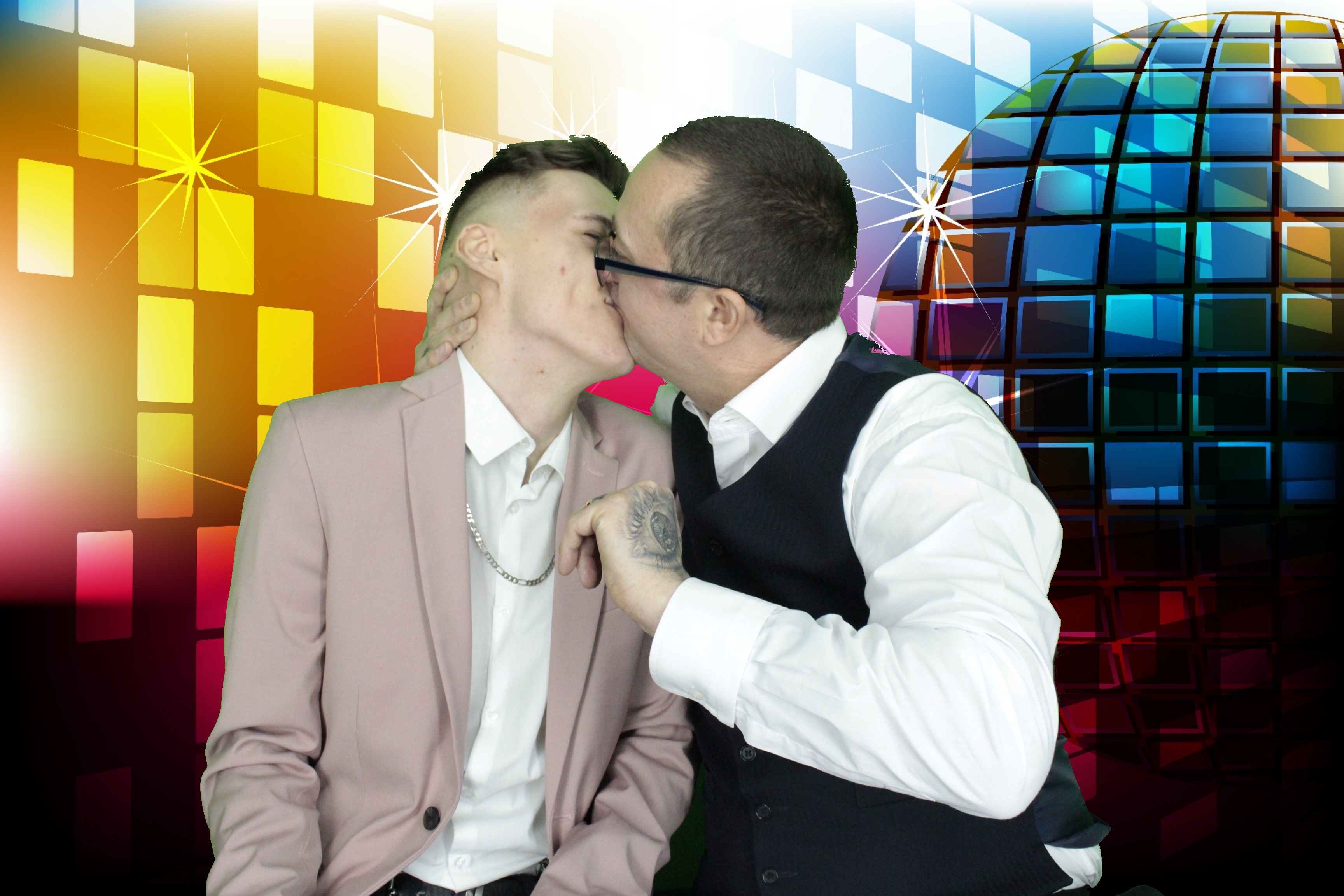 Mr & Mrs Johnson | View more photos from the event at gallery.myphotoboothexperience.co.uk/u/MyPhotoBoothExperienceLtd/Mr-Mrs-Johnson